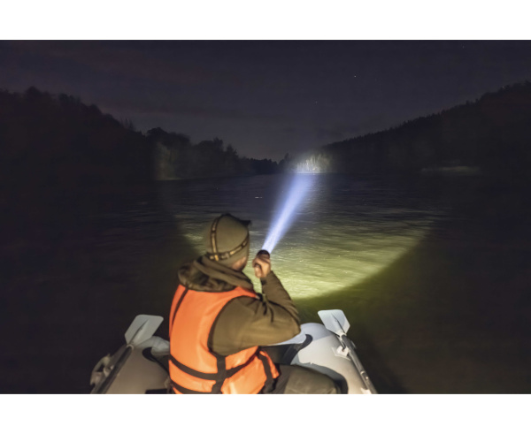 Фонарь поисковый ArmyTek Barracuda Pro Max (Black / Холодный; 2800Lm; акк21700-5000mAh)